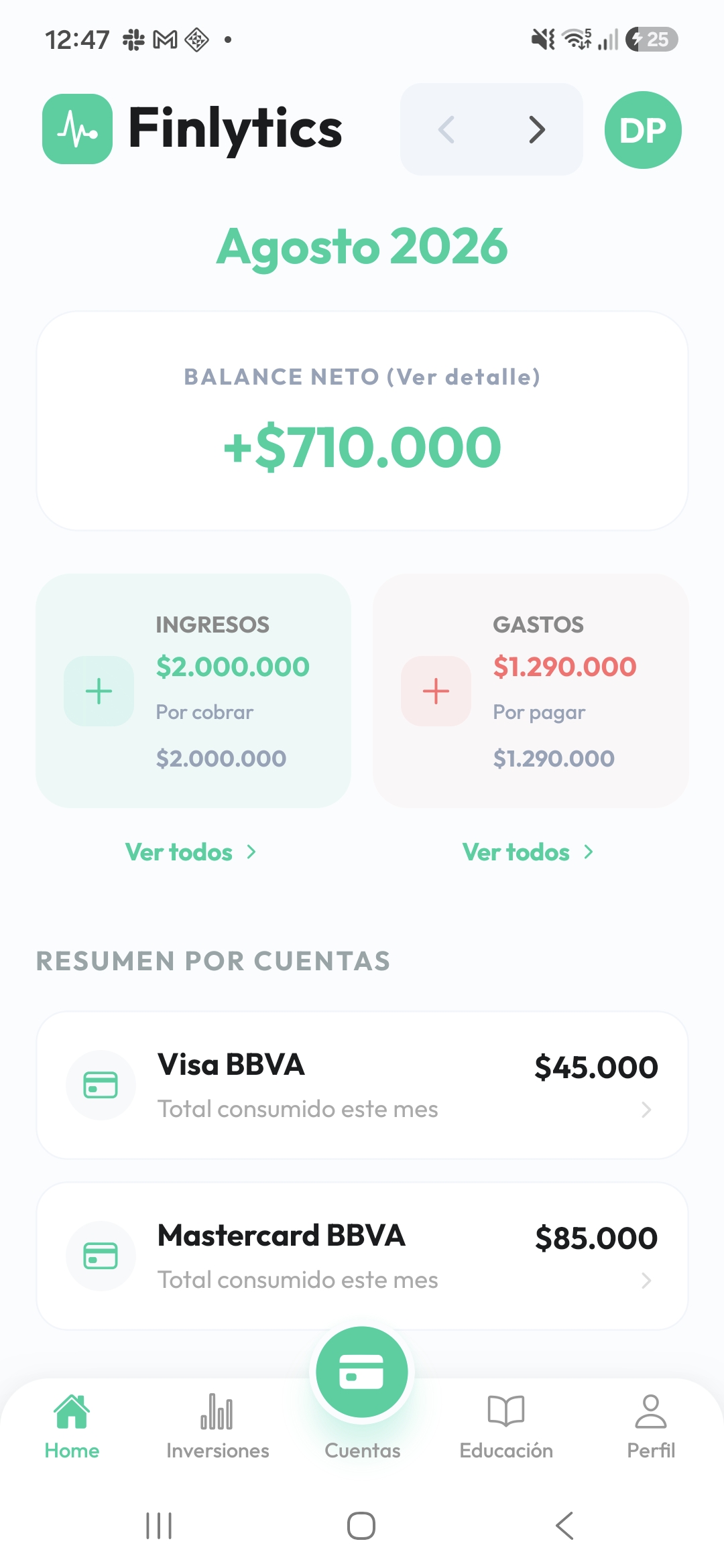 Pantalla principal de Finlytics con el resumen del mes